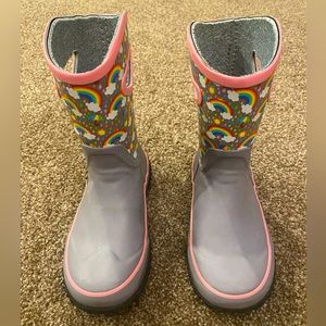 Little girl rain boots size 13. Used in good condition